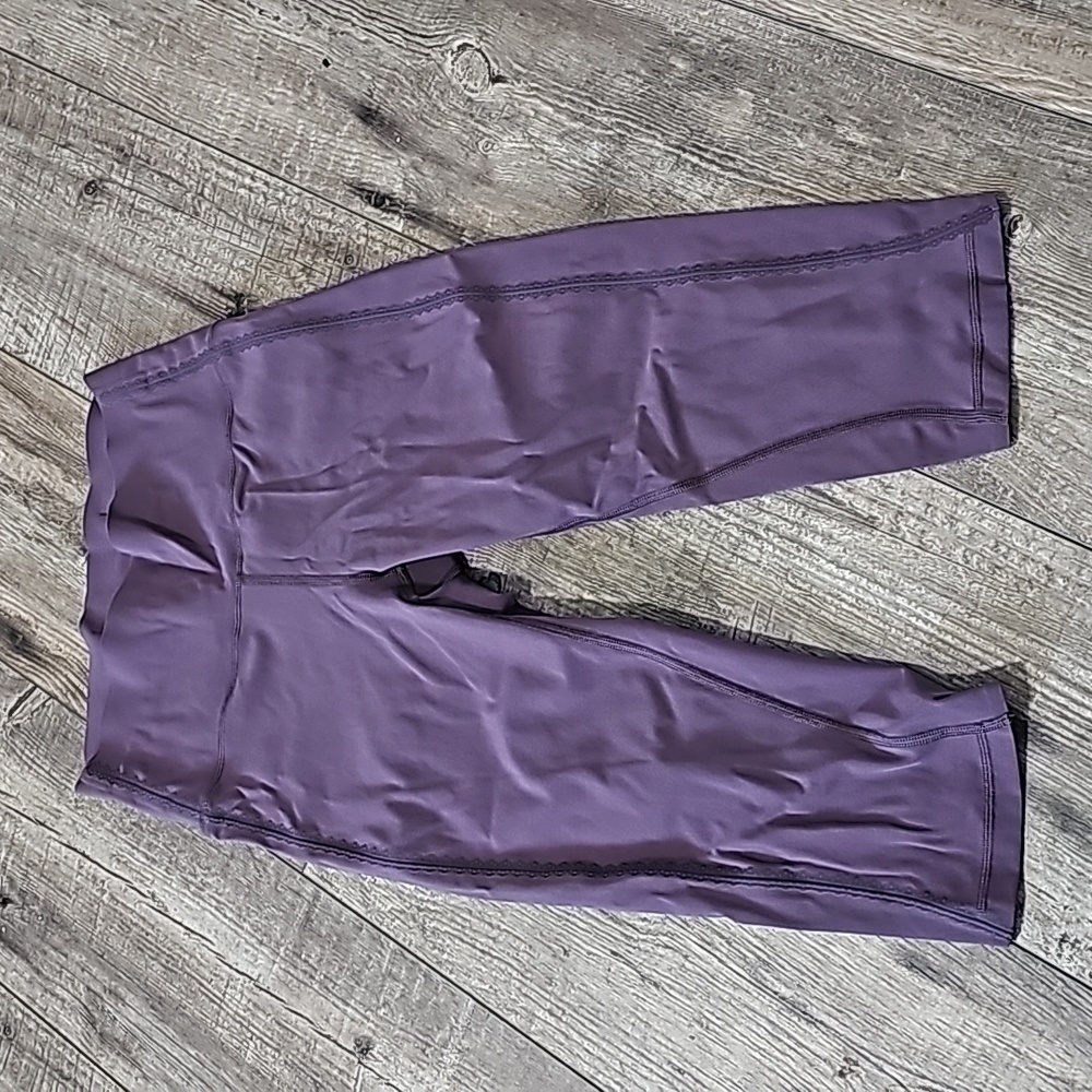 Lululemon 3/4 Casual Stretch Leggings